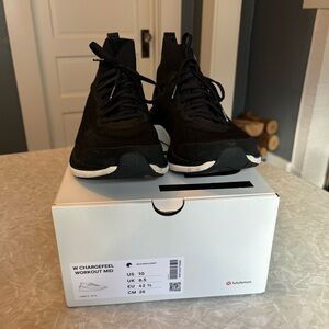 lululemon “Chargefeel”